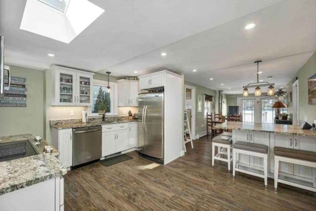 Waterfront Home With Dock Belmont Εξωτερικό φωτογραφία