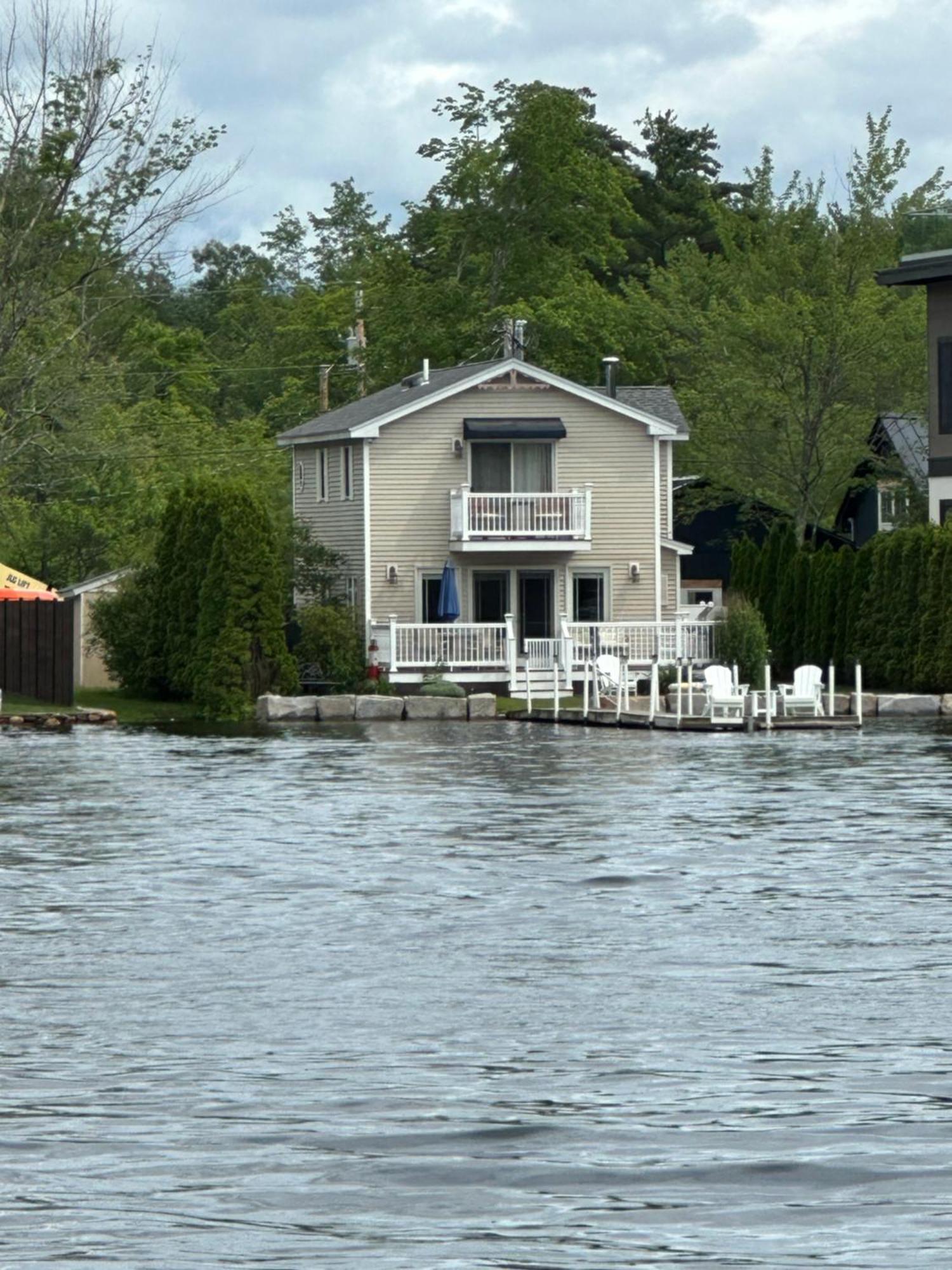 Waterfront Home With Dock Belmont Εξωτερικό φωτογραφία