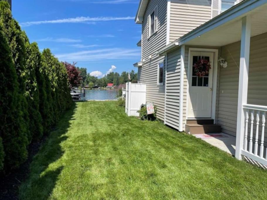 Waterfront Home With Dock Belmont Εξωτερικό φωτογραφία